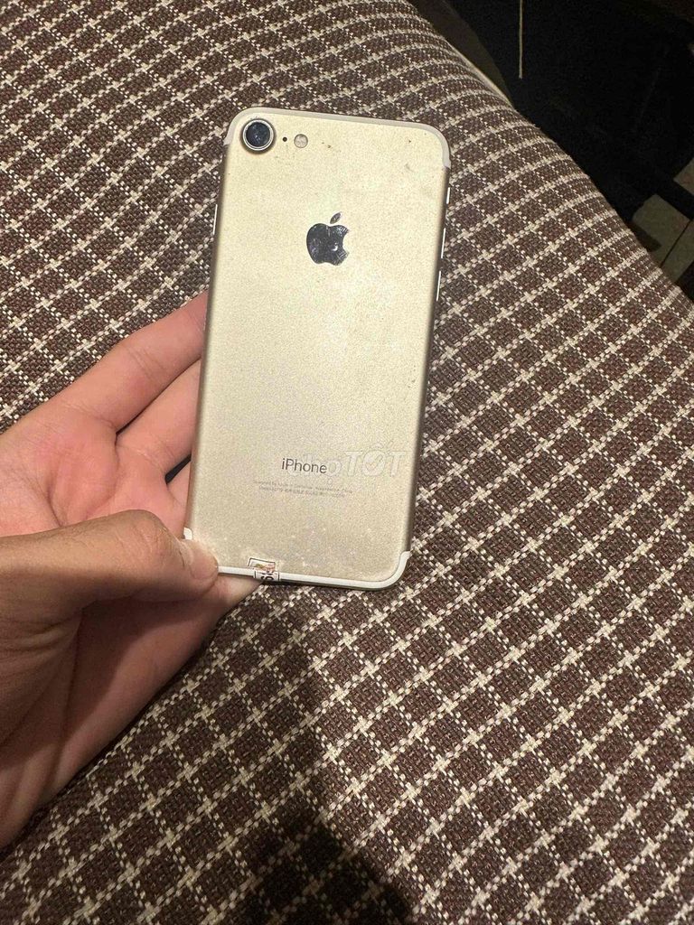 Apple iPhone 7 Vàng. Mua bán Điện thoại tại Huyện Đan Phượng Hà Nội được đăng bởi nhi nhi hình 1