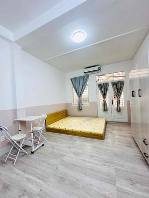 QUẬN 10 - KHAI TRƯƠNG STUDIO BALCON FULL NỘI THẤT