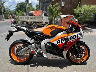 Honda CBR1000RR Repsol ABS 2015. Mua bán Xe máy tại Quận Gò Vấp Tp Hồ Chí Minh được đăng bởi Danh Phan 399