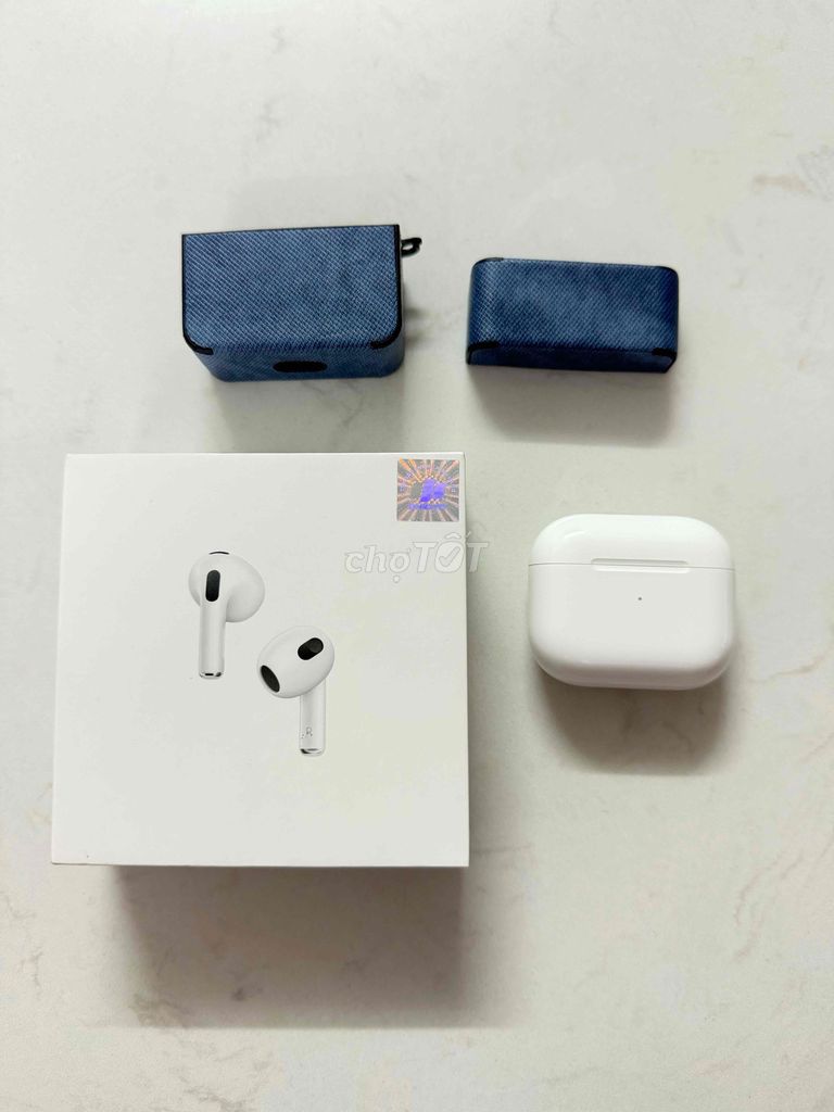 Apple AirPods 3 Trắng Lightning 2023. Mua bán Tivi, Âm thanh tại Quận 1 Tp Hồ Chí Minh được đăng bởi Phuong Bui hình 1