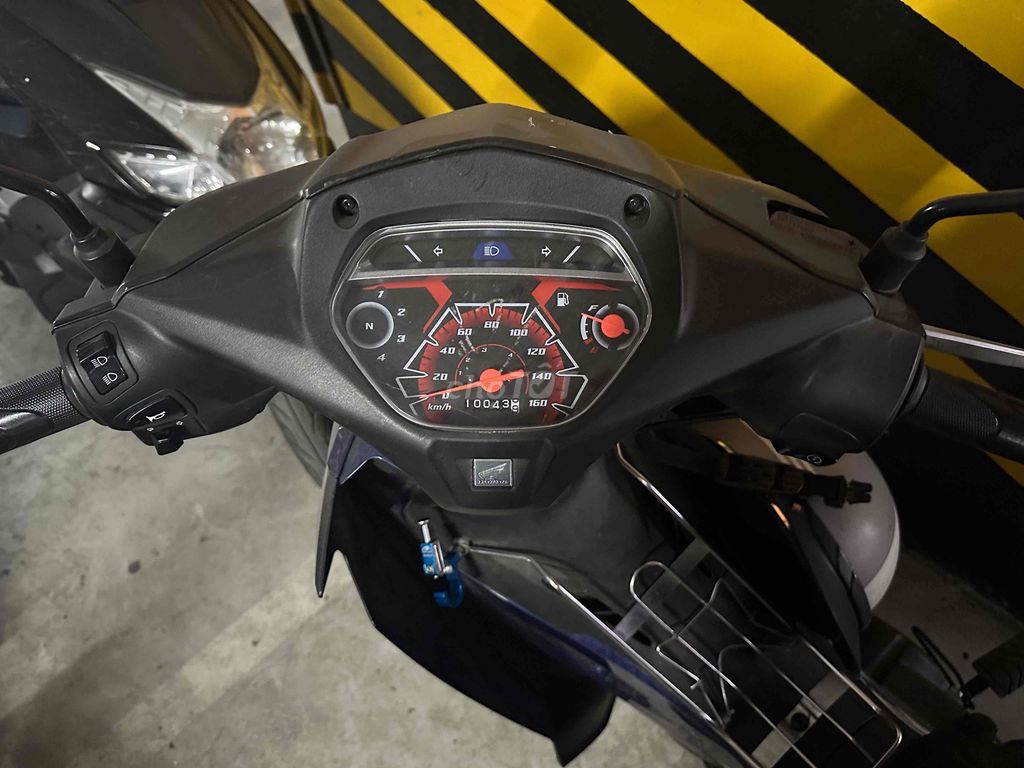 Honda Blade 2024 110cc Đen Xanh. Mua bán Xe máy tại Quận Thanh Xuân Hà Nội được đăng bởi Nguyễn Khánh Ngọc hình 1