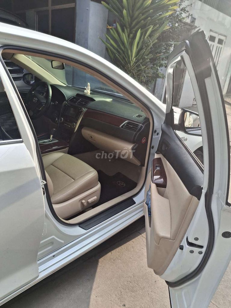 Toyota Camry 2.5G 2013 màu trắng thanh lịch. Mua bán Ô tô tại Huyện Bình Chánh Tp Hồ Chí Minh được đăng bởi Rô Bùi hình 1