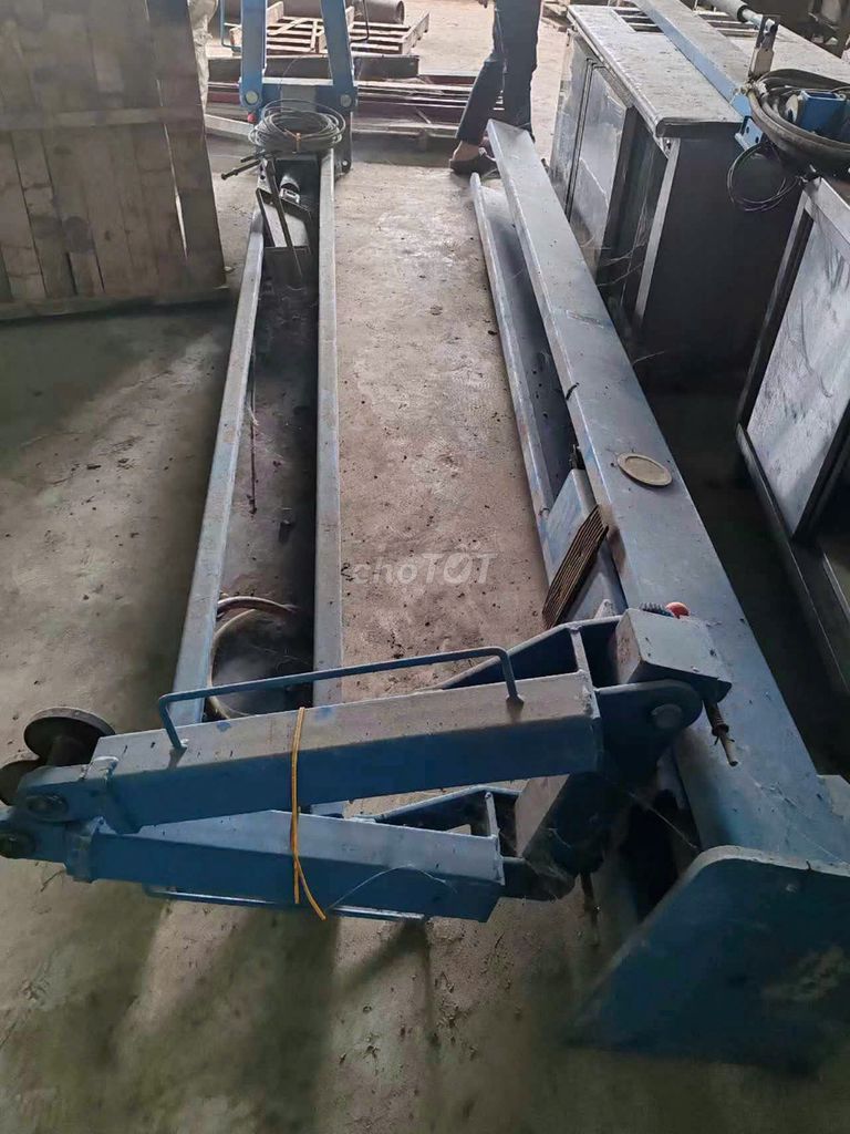 Bán Giàn Nâng ô tô, còn mới, sử dụng vài lần 18 tr. Mua bán Phụ tùng xe tại Quận Hải Châu Đà Nẵng được đăng bởi Minh hình 4