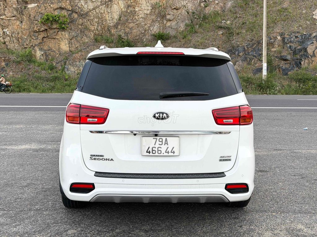 Kia Sedona 2020 2.2 DAT Luxury - 78000 km. Mua bán Ô tô tại Quận 12 Tp Hồ Chí Minh được đăng bởi Hoàng Huy hình 4