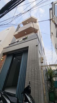 Nhà mới 2 lầu ba gác chay vivu Âu Dương Lân