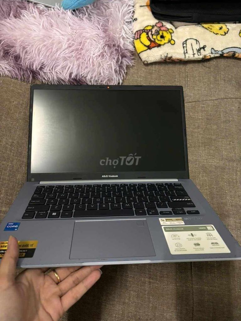 Asus Vivobook 14 i5-1240P 8GB/512GB. Mua bán Laptop tại Quận 1 Tp Hồ Chí Minh được đăng bởi Mrs Miscellaneous hình 1