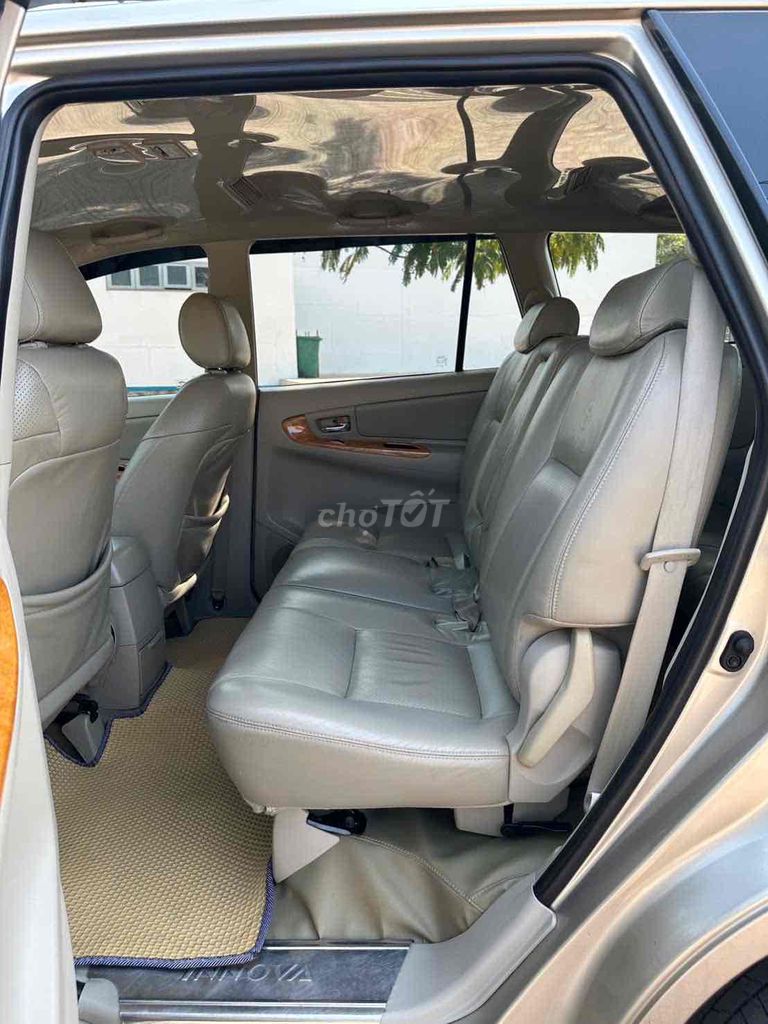 Toyota Innova 2011 Vàng cát 106.236 km. Mua bán Ô tô tại Huyện Củ Chi Tp Hồ Chí Minh được đăng bởi Nguyễn Văn Đạt hình 11