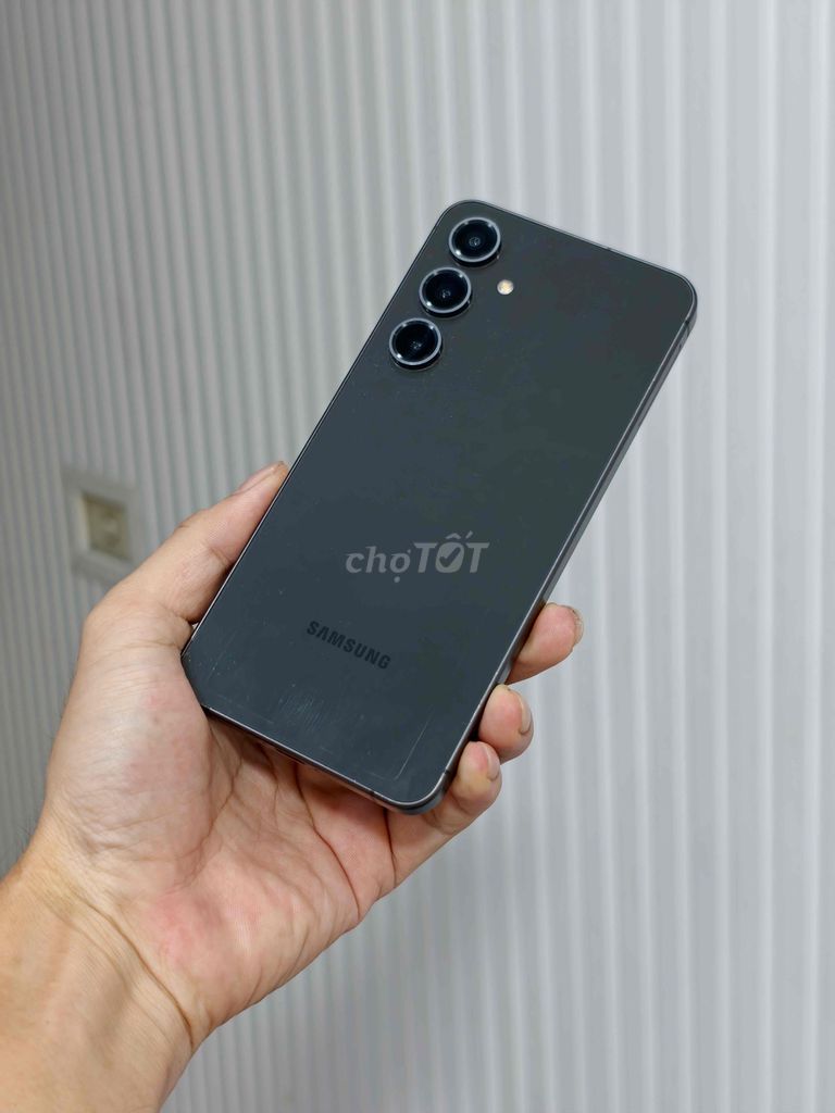 Samsung S24 FE 128GB Đen Mỹ Zin 100%. Mua bán Điện thoại tại Quận Đống Đa Hà Nội được đăng bởi Quý Hoàng hình 1