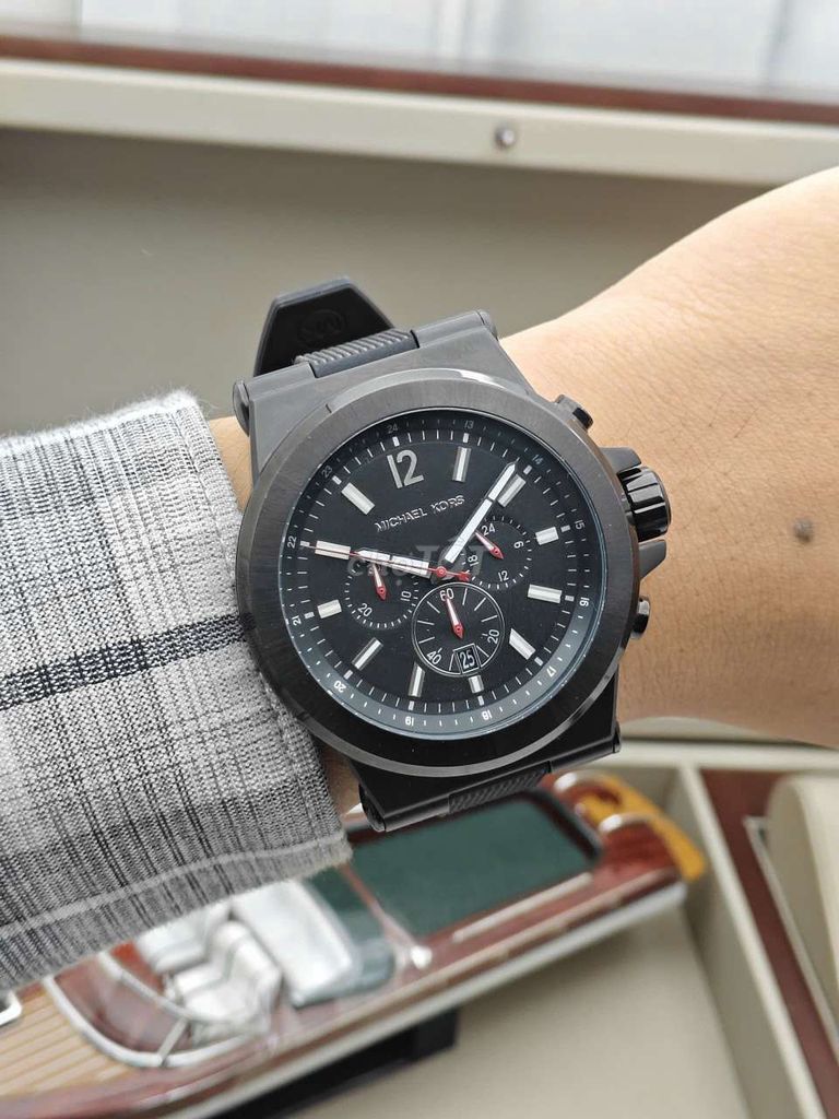 Đồng hồ Michael Kors siêu to 48mm. Mua bán Đồng hồ tại Thành phố Thủ Đức Tp Hồ Chí Minh được đăng bởi Đồng hồ thụy sỹ Nhật Us hình 1