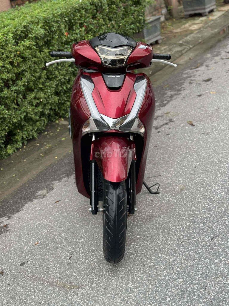 Sh 2018 xe đẹp êm zin chất chính chủ. Mua bán Xe máy tại Thành phố Vinh Nghệ An được đăng bởi Tài Nguyễn Văn hình 12