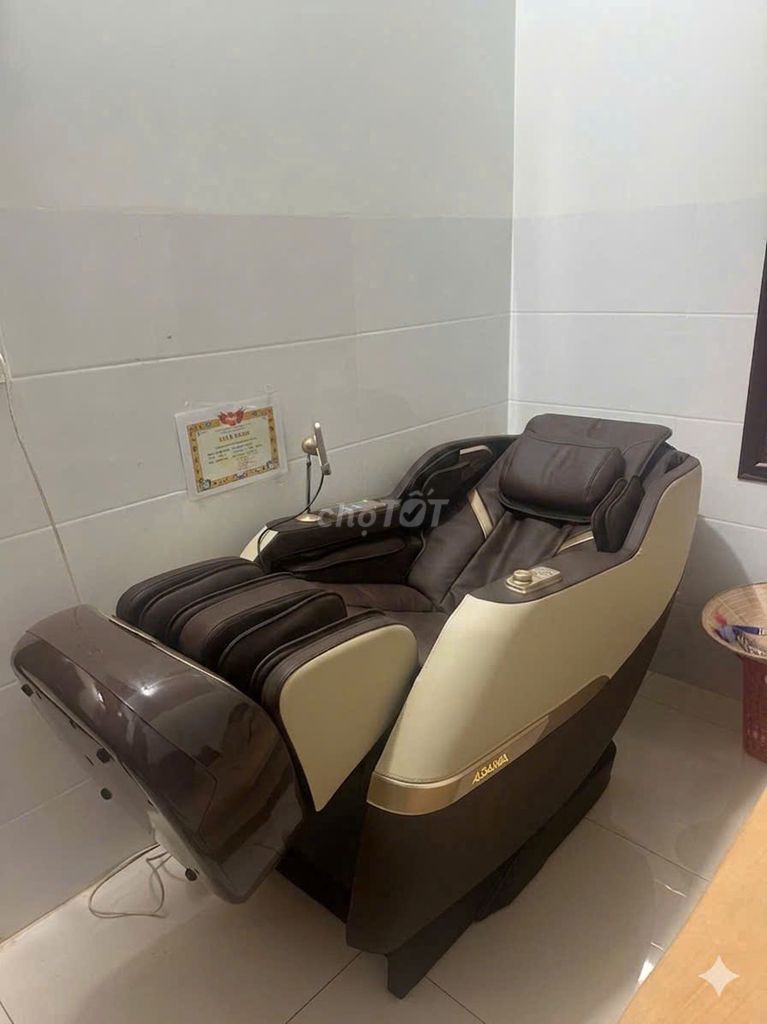 Ghế massage Sonic 3 Nâu, Kem 90%. Mua bán Bàn ghế tại Thành phố Phan Thiết Bình Thuận được đăng bởi Nguyễn Thị Tường Vy  hình 1