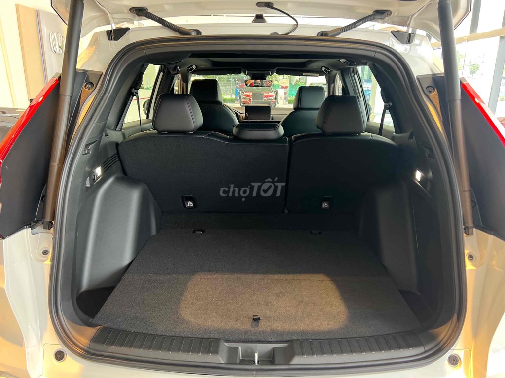 Honda CRV e:HEV RS, 1 xe Trắng cuối cùng, vay bao. Mua bán Ô tô tại Quận 7 Tp Hồ Chí Minh được đăng bởi Honda Ôtô Quận 7 hình 9
