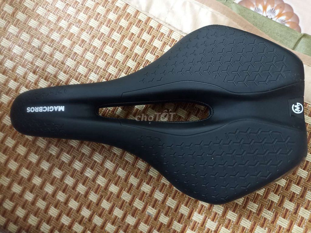 Yên xe đạp hãng Magicbros mua mới chưa sử dụng. Mua bán Phụ tùng xe tại Huyện Gia Lâm Hà Nội được đăng bởi Thanh Bình hình 1