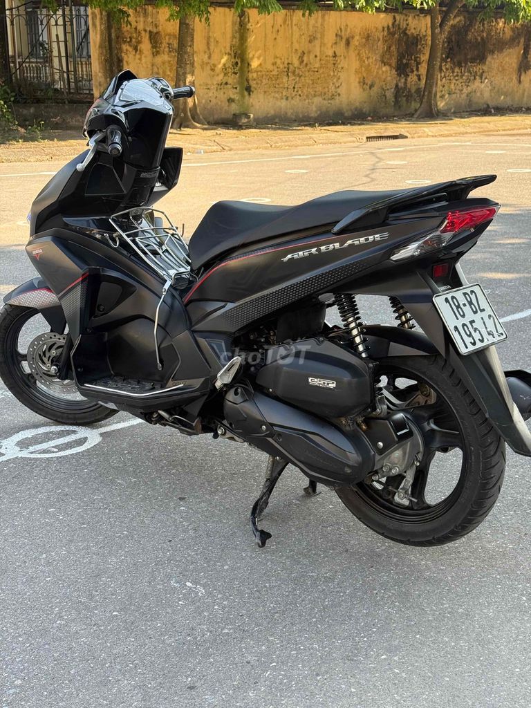 Honda Air Blade 125cc 2018 Đen. Mua bán Xe máy tại Thành phố Nam Định Nam Định được đăng bởi Bảo Nhi Trần hình 4