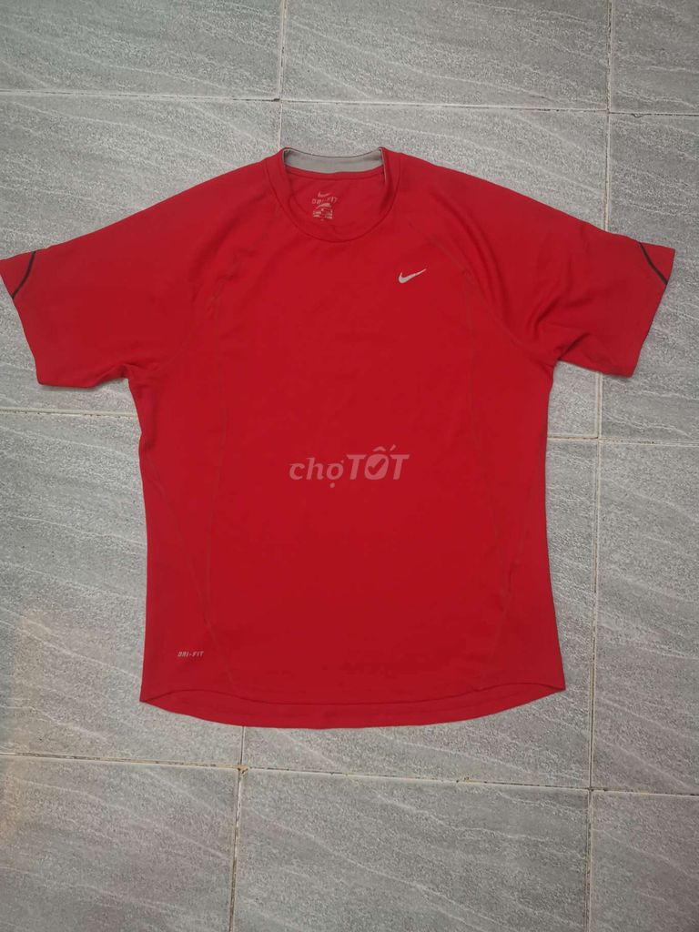 Áo thun Nike Sport DryFit U.S Đỏ Polyester. Mua bán Quần áo tại Quận Gò Vấp Tp Hồ Chí Minh được đăng bởi Hàng 2handsgood hình 1