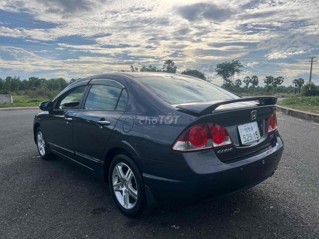 Honda Civic 2.0 максимальная комплектация 2007 серый