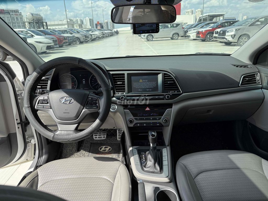 Hyundai Elantra 2016 2.0 AT - 47000 km - Siêu Đẹp. Mua bán Ô tô tại Quận Bình Thạnh Tp Hồ Chí Minh được đăng bởi Công Sang hình 11