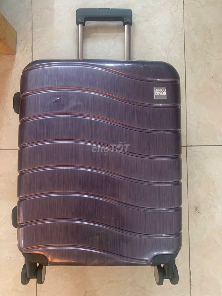 Vali kéo Enrico Coveri vỏ nhựa 20 inch. Mua bán Túi xách tại Quận Ngũ Hành Sơn Đà Nẵng được đăng bởi Minh Quang hình 1