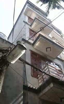 Nhà phố 32 m² · 3 PN · Đường Lĩnh Nam