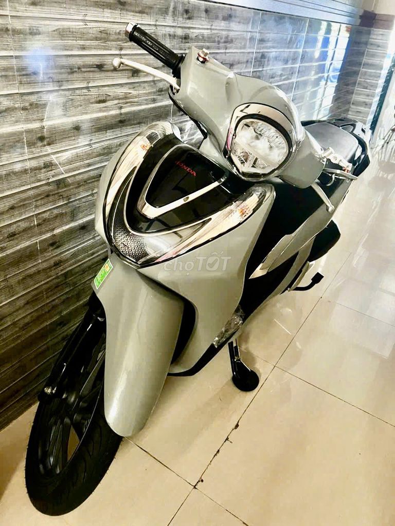 SH Mode, mới 98%. Giá để lại 51,5 triệu đồng. Mua bán Xe máy tại Thành phố Rạch Giá Kiên Giang được đăng bởi Mr Vàng hình 1