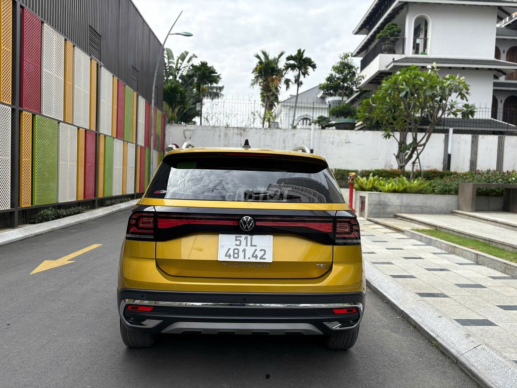 Volkswagen T-Cross Vàng 5 chỗ. Mua bán Ô tô tại Thành phố Thủ Đức Tp Hồ Chí Minh được đăng bởi Nguyễn An Phương hình 7