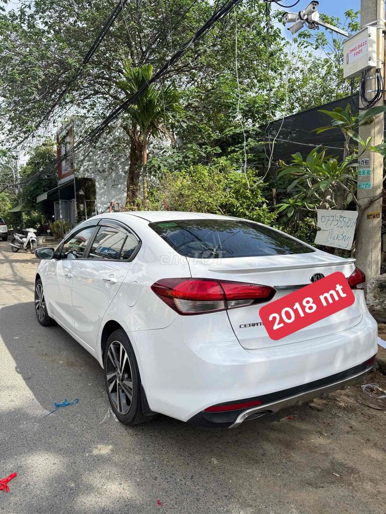 Kia Cerato 2018 SX Số sàn Trắng. Mua bán Ô tô tại Quận Liên Chiểu Đà Nẵng được đăng bởi Bo auto xe lướt đà nẵng  hình 2