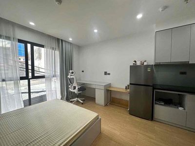 Căn hộ cho thuê cửa sổ thoáng full NT ngay Cao Thắng, Q10 sát đg 3/2