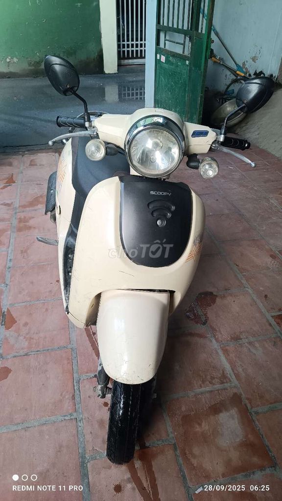 Bán xe tay ga 50cc cho học sinh chưa có bằng. Mua bán Xe máy tại Quận Nam Từ Liêm Hà Nội được đăng bởi Anh Quế hình 2