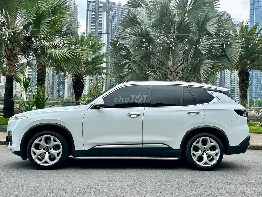 Vinfast Lux Sa2.0 2021 photo 5