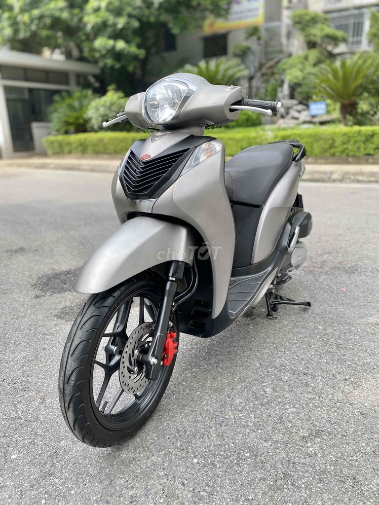 HONDA SH MODE - 125cc phanh [CBS] sx 2018.. Mua bán Xe máy tại Quận Hoàng Mai Hà Nội được đăng bởi Xe Máy Quân Oanh  hình 5