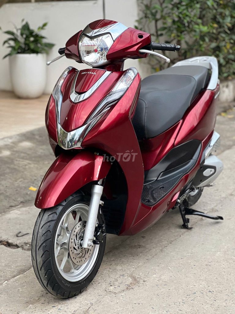 Lead 4 van,2023, máy khỏe, chạy êm, tiết kiệm xăng. Mua bán Xe máy tại Quận Nam Từ Liêm Hà Nội được đăng bởi E Hoà hình 2