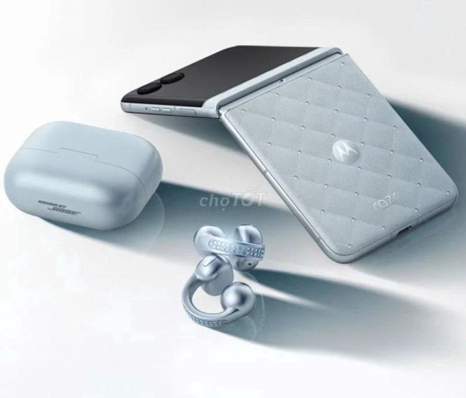 Motorola Razr 60 Ice Diamond Limited Edition. Mua bán Điện thoại tại Quận Tân Bình Tp Hồ Chí Minh được đăng bởi LUCKY PHONE VN hình 3