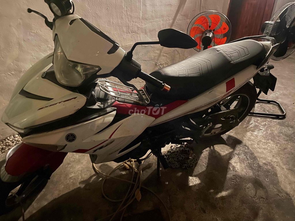 Yamaha Exciter 150 2016 бело-красный