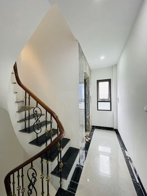 BÁN NHÀ ĐẶNG TIẾN ĐÔNG THANG MÁY, DT 41m2x7T, GIÁ 13,5 TỶ. Mua bán nhà ở tại Quận Đống Đa Hà Nội được đăng bởi Phùng Văn Trường