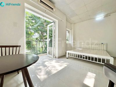 Phòng Mega Ruby ngay Công nghệ cao, ĐH FPT, Luật