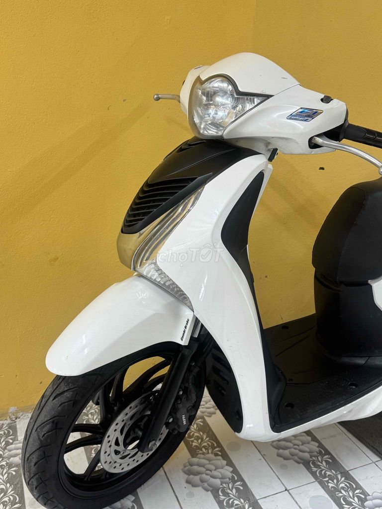 SH 125 2016, состояние новое, госномер 43C1-509.32