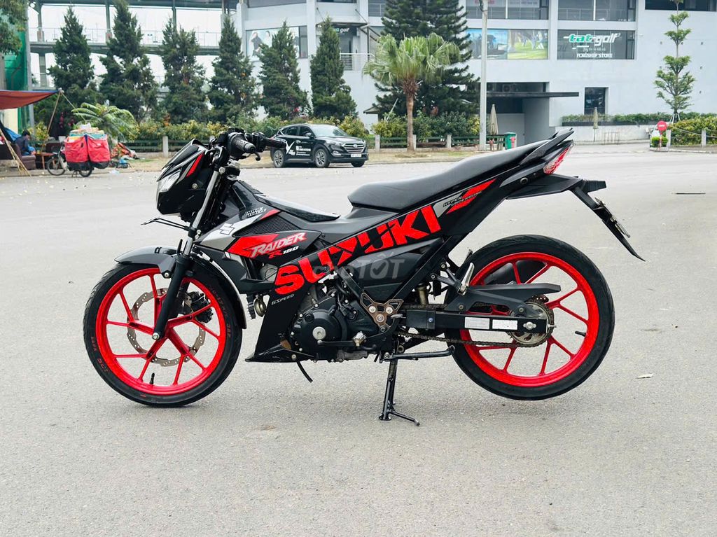 SUZUKI RAIDER XE ĐẸP CHẠY BỐC TRẢ 4TR NHẬN XE.. Mua bán Xe máy tại Quận Đống Đa Hà Nội được đăng bởi Minh Khôi hình 4