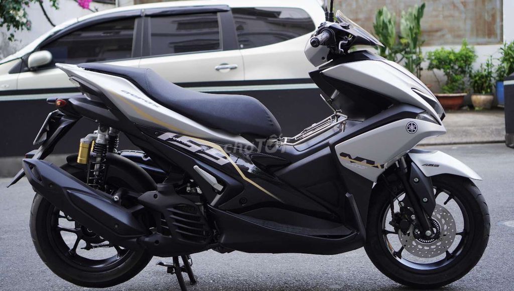 Yamaha NVX 155 ABS Smartkey Bạc Nhám - BSSG