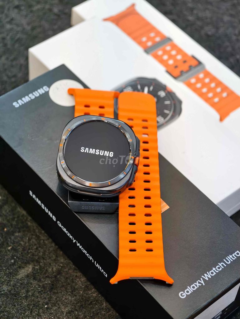 Samsung Galaxy Watch Ultra LTE Titan. Mua bán Thiết bị đeo thông minh tại Quận 10 Tp Hồ Chí Minh được đăng bởi Khánh Trần hình 1