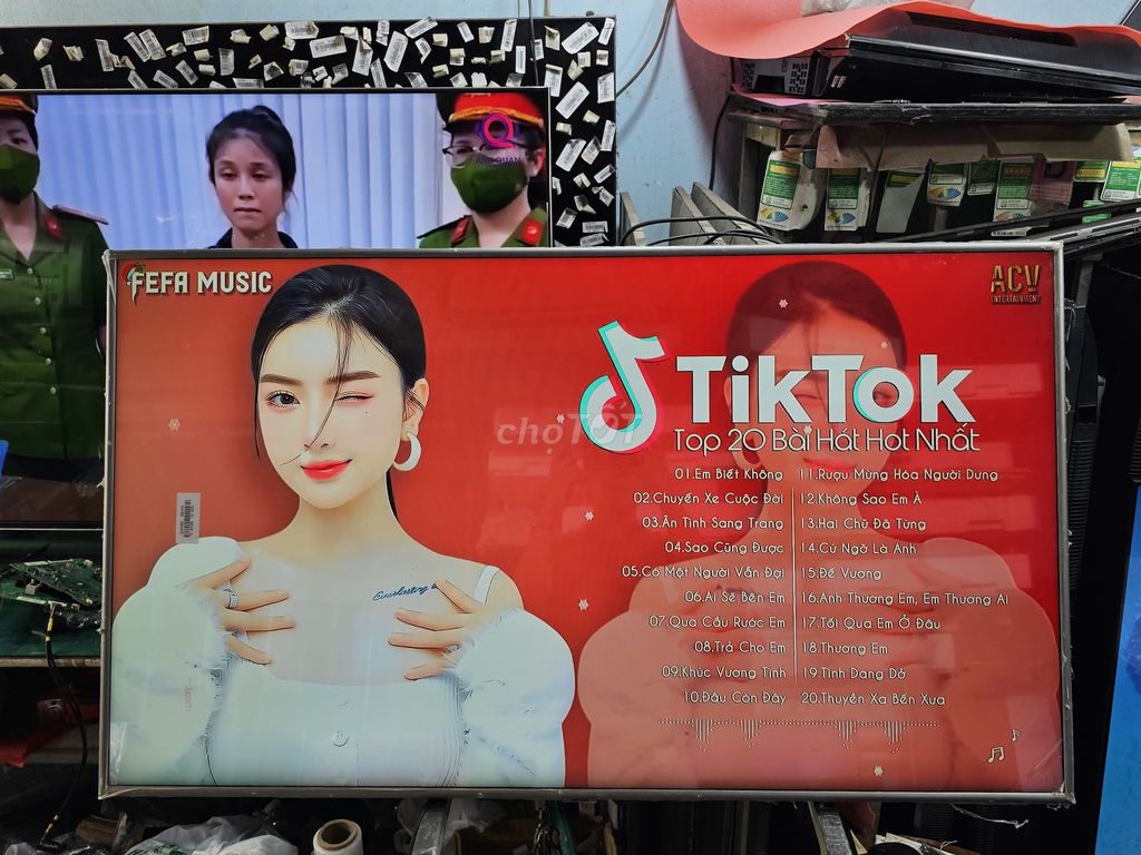 Smart 4K Samsung 43 inch UHD - 43"RU7400. Đẹp 99%. Mua bán Tivi, Âm thanh tại Quận 12 Tp Hồ Chí Minh được đăng bởi Quốc Vinh hình 1