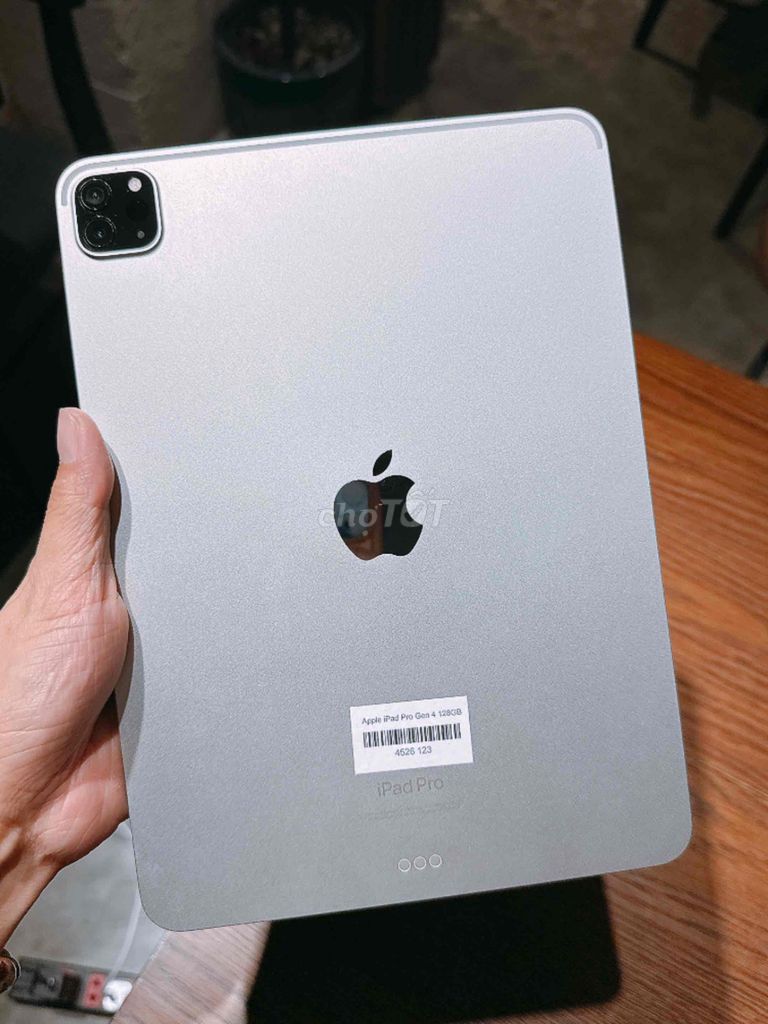 Apple iPad Pro M2 11 inch 128GB Bạc Pin 94% zin áp. Mua bán Máy tính bảng tại Quận 3 Tp Hồ Chí Minh được đăng bởi Kim Thanh  hình 1