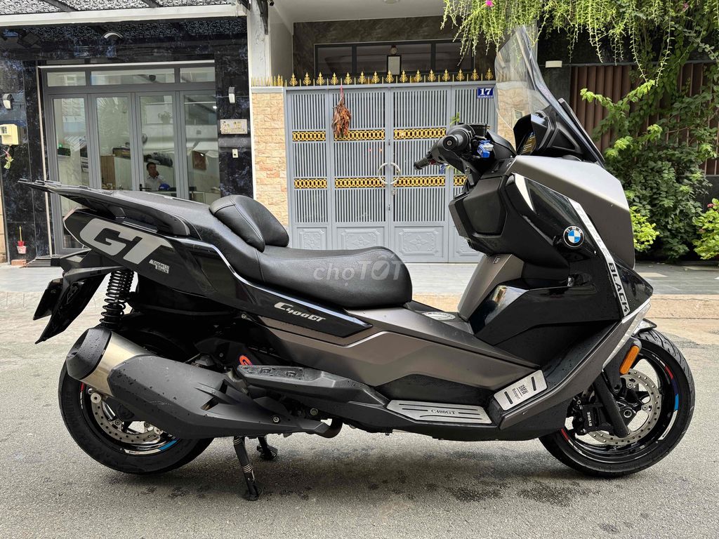 BMW 400GT màu đen đời 2019