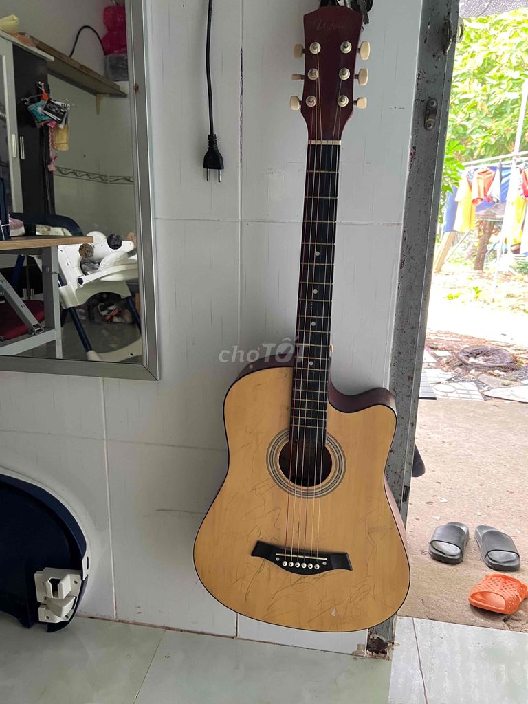 Đàn gitar cho người mới tập chơi