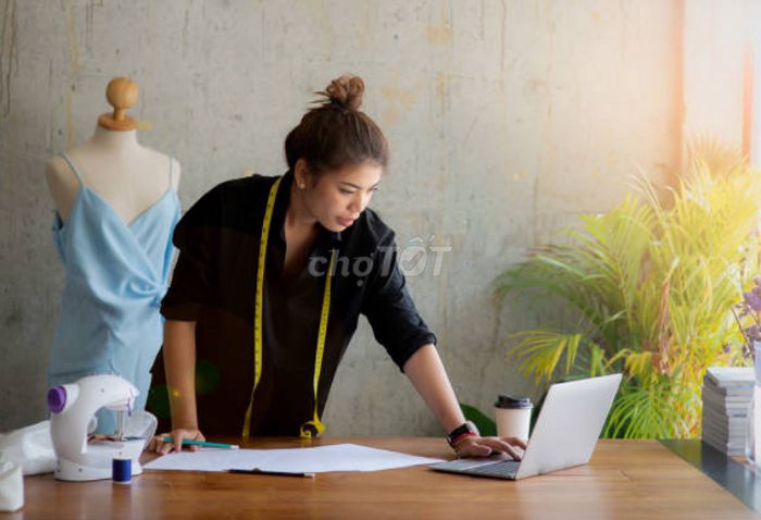 Q12-HCM TUYỂN THỢ THIẾT KẾ VÀ CHỈNH RẬP THỜI TRANG. Việc làm Công nhân may tại Quận 12 Tp Hồ Chí Minh được đăng bởi PinkStore29 hình 1