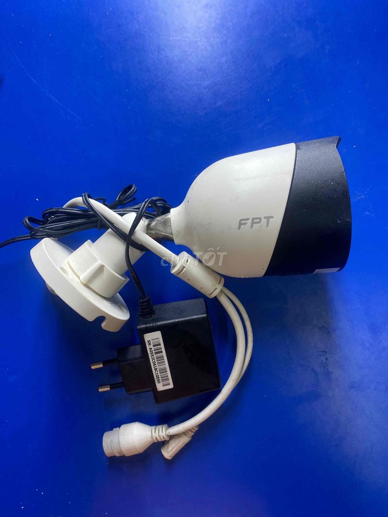 Camera an ninh FPT IQ3S Trắng. Mua bán Máy ảnh, Máy quay tại Quận Hà Đông Hà Nội được đăng bởi Trần Linh hình 1