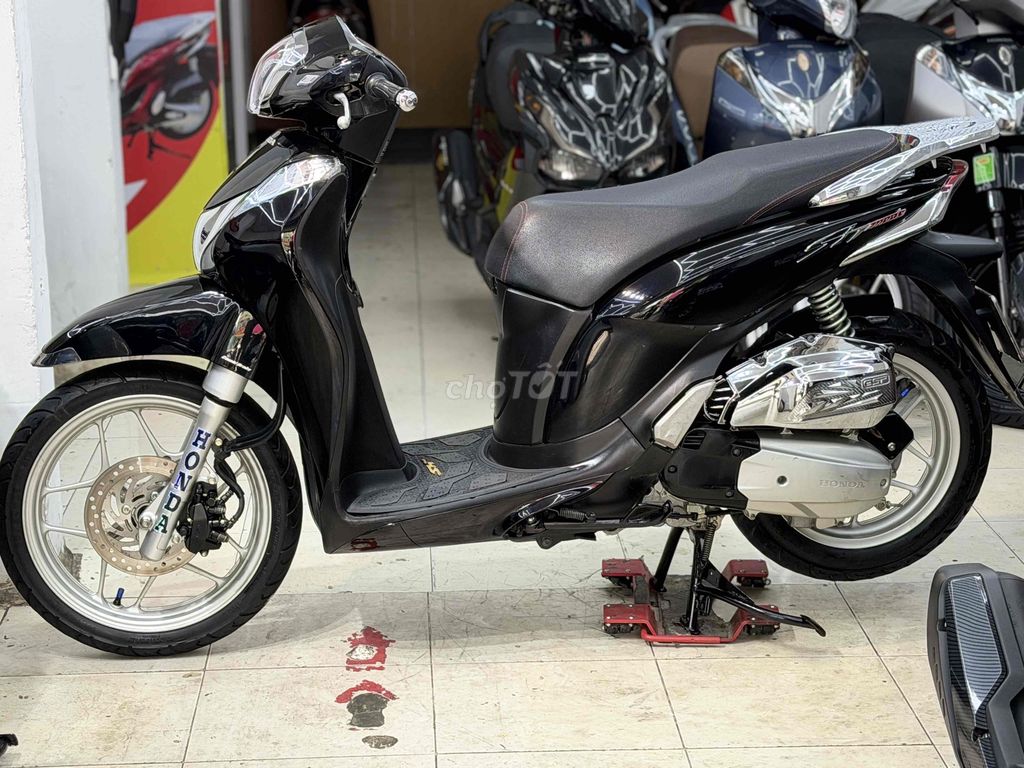 Honda SH Mode 2014 черная, номера Хошимина, 1 хозяин