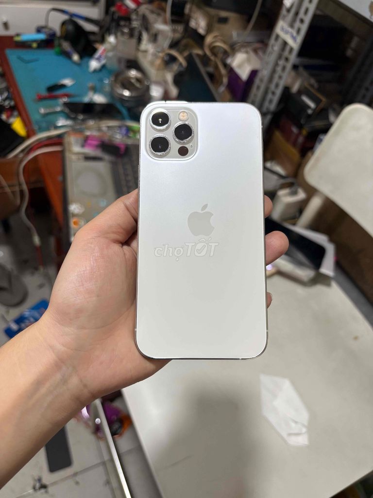 Apple iPhone 12 Pro 128GB Bạc. Mua bán Điện thoại tại Quận Bình Tân Tp Hồ Chí Minh được đăng bởi hồ thị thu huyền hình 1