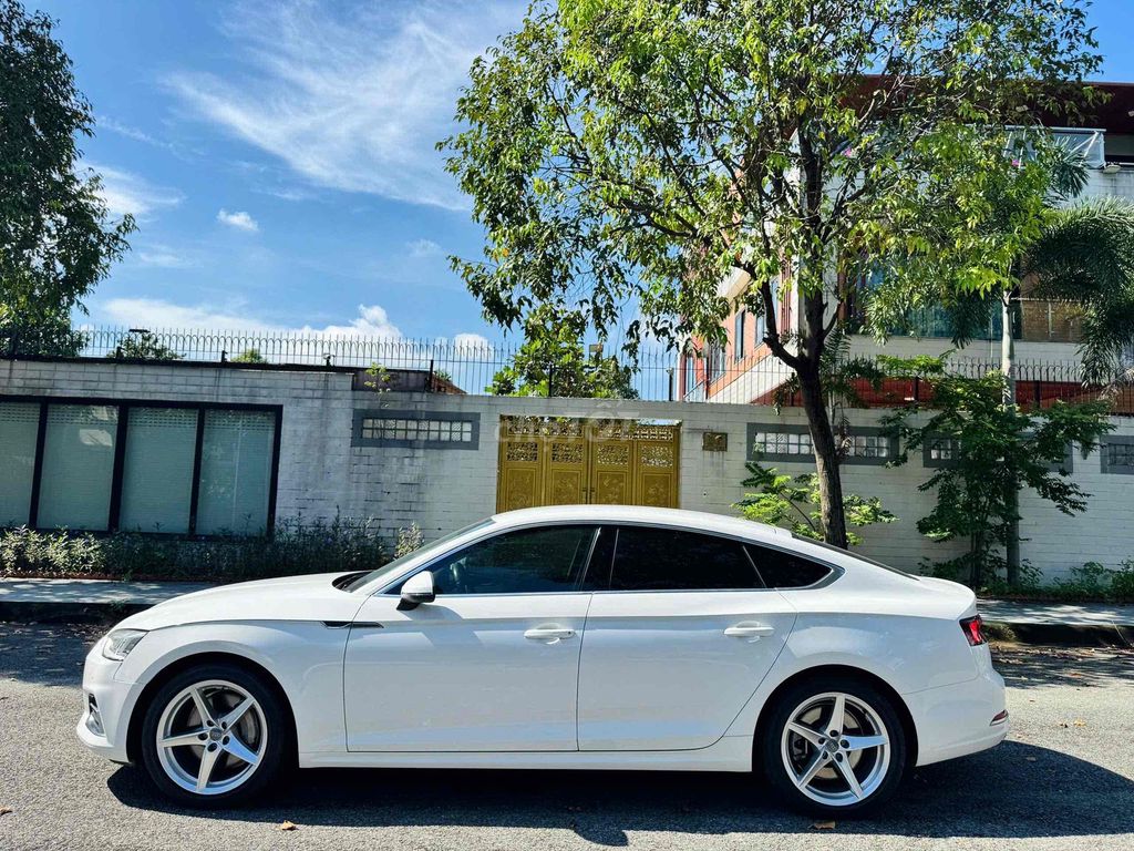 Audi A5 Sportbach Sản xuất 2017 Đklđ 2018 1 chủ. Mua bán Ô tô tại Thành phố Dĩ An Bình Dương được đăng bởi Nguyễn Sơn Auto hình 6
