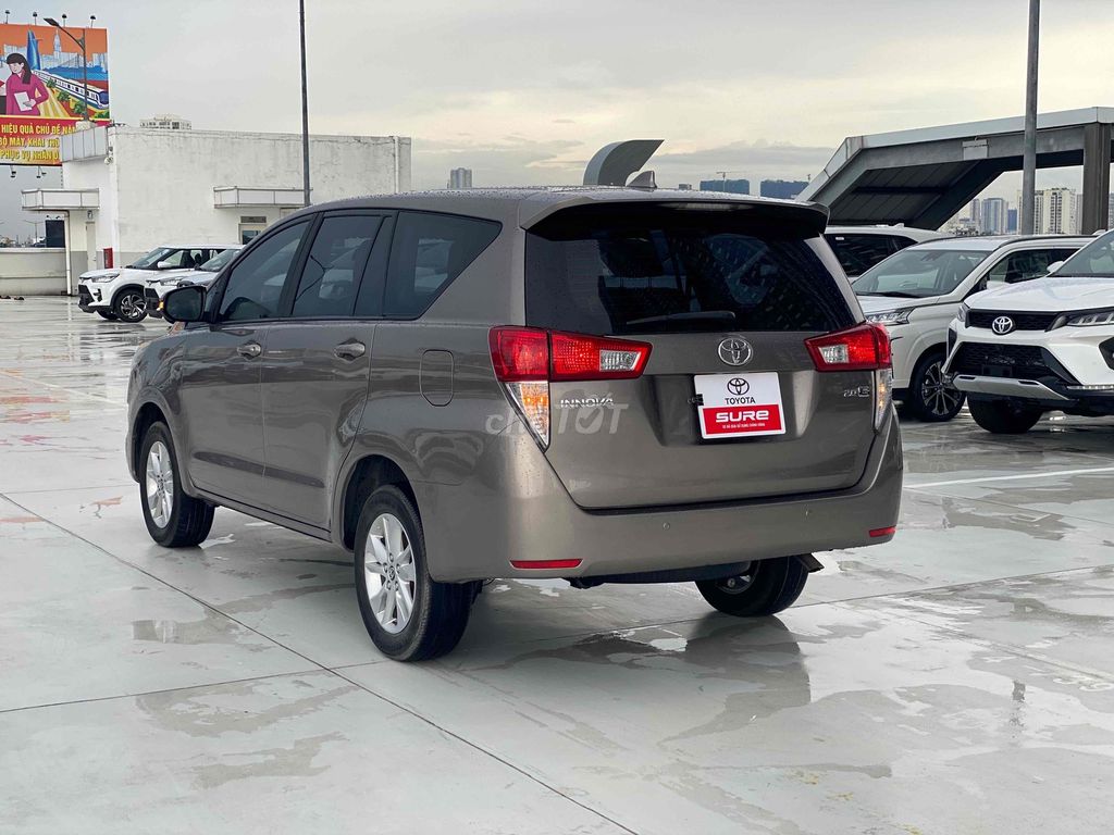 Toyota Innova 2.0E 2019 - 88.000 km