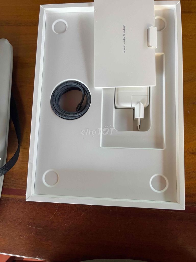 Apple MacBook Air M2 xanh den Like New. Mua bán Laptop tại Huyện Hớn Quản Bình Phước được đăng bởi cuong hình 1